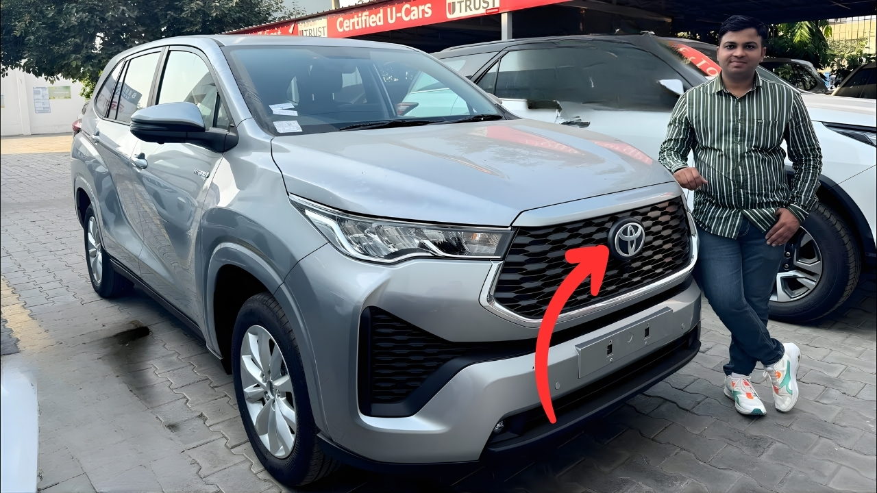 Toyota Innova Hycross